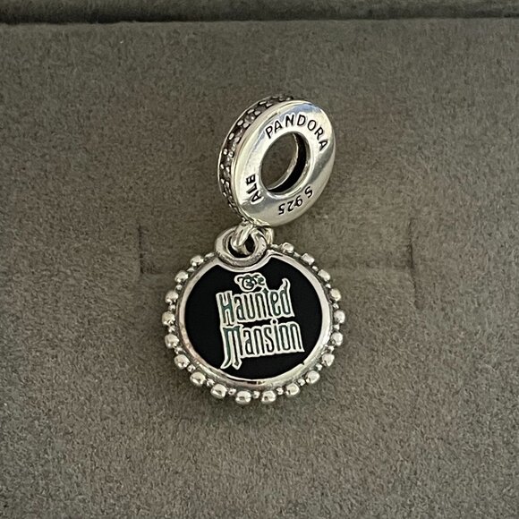 Pandora Halloween 2023 Haunted Mansion Hitchhiking Ghosts Charm - Picture 2 of 4